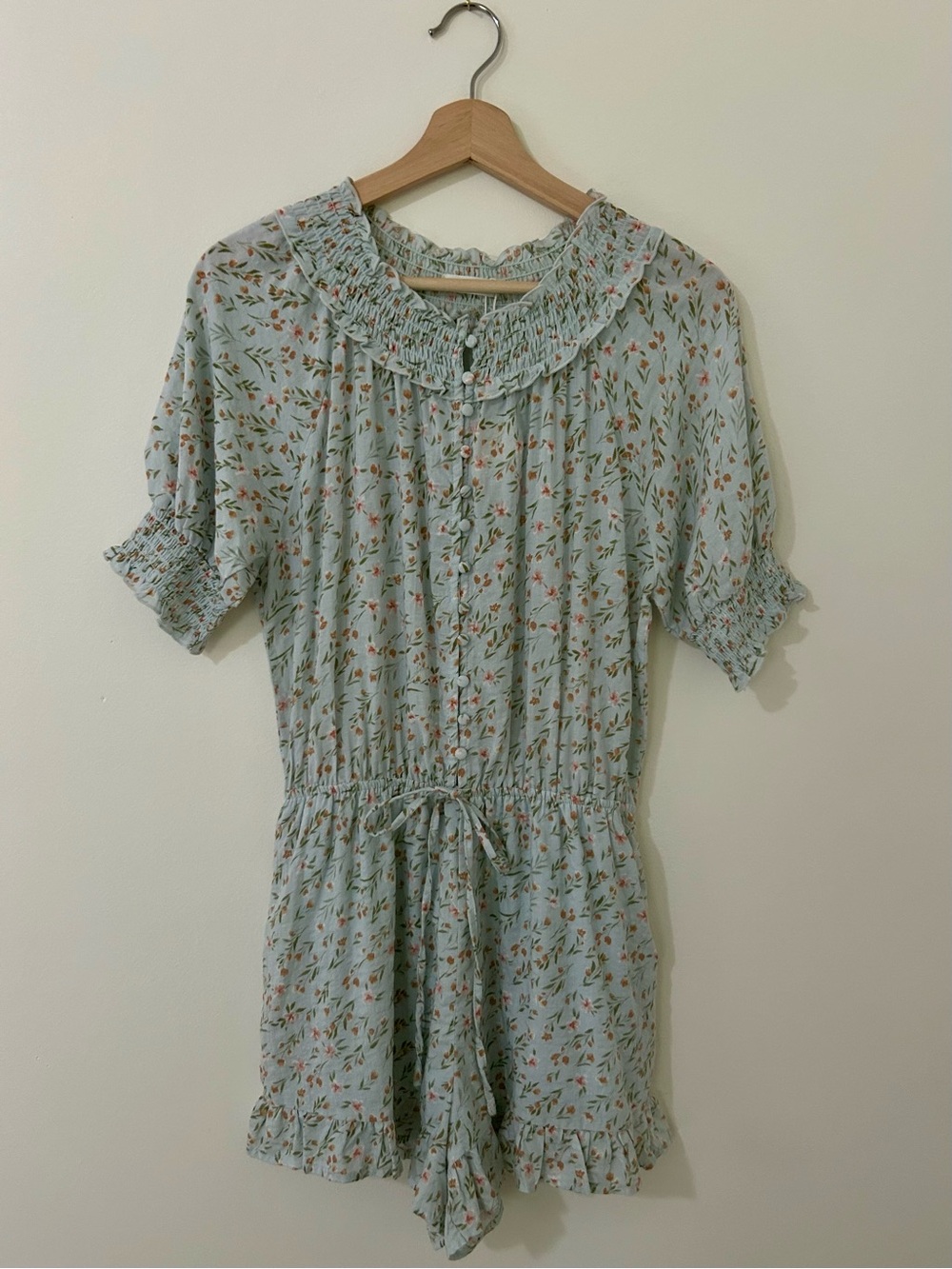 W.A.P.G. Mixology Luna Romper M NWT Sage Floral Cottagecore